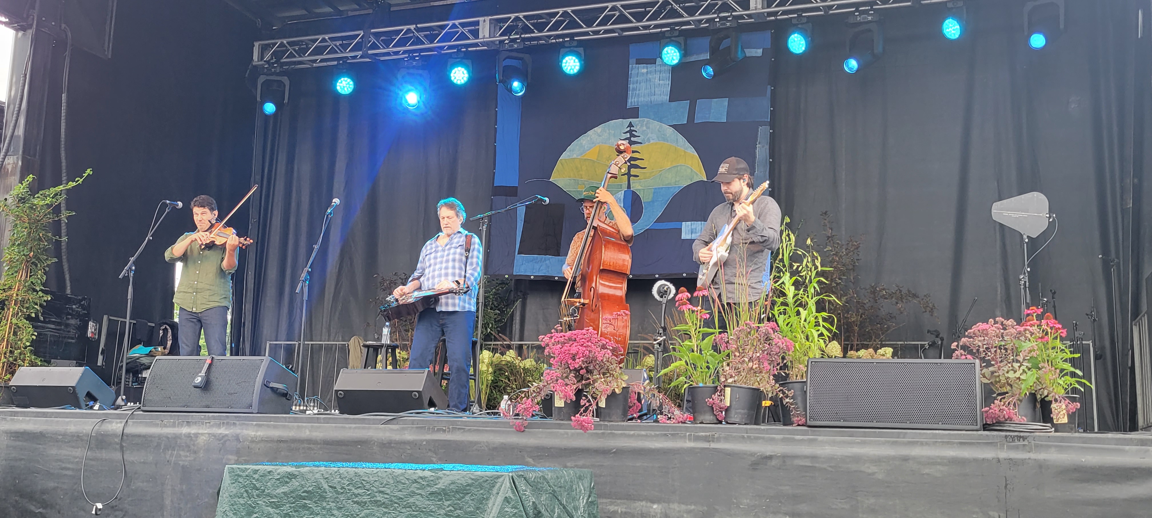 JerryDouglasBand2024-08-18GreenMountainBluegrassAndRootsFestivalManchesterVT (1).jpg